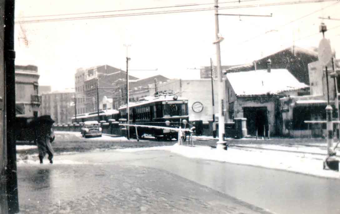 c/ Actor Mora y trenet nevado, enero de 1960